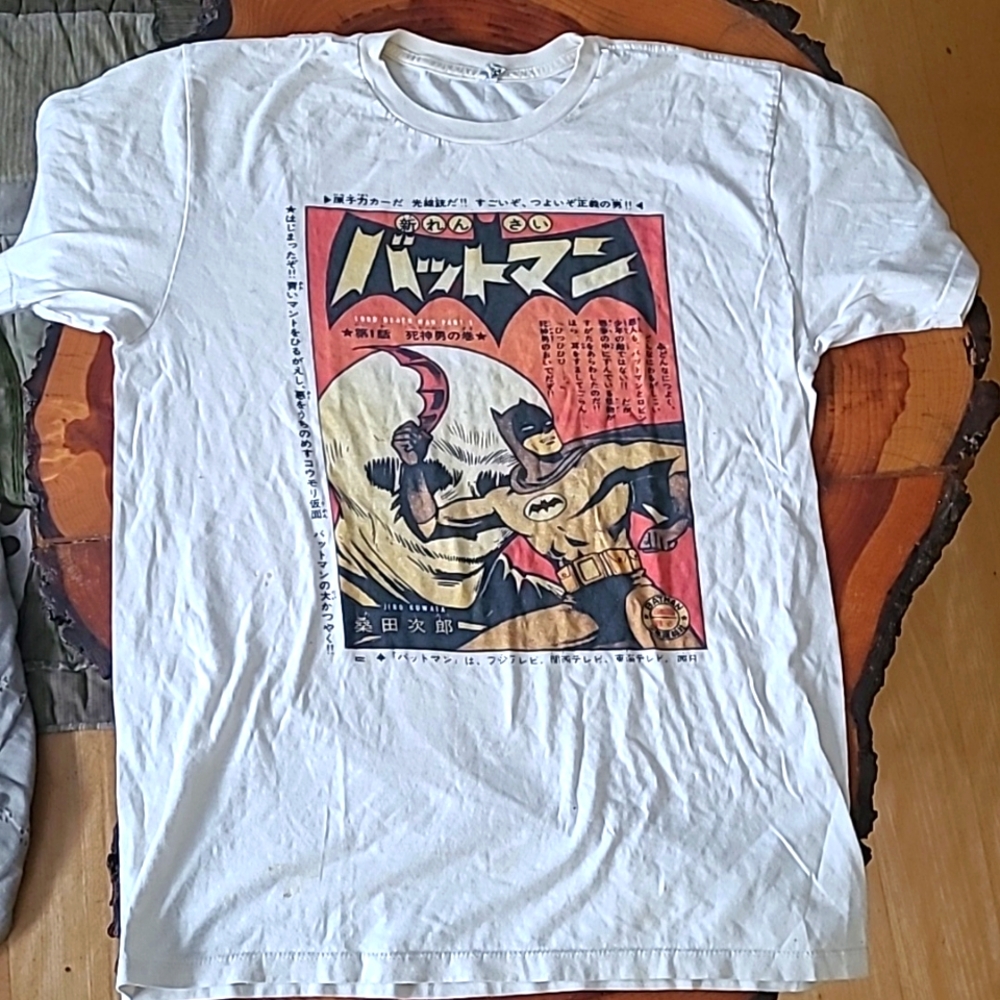 Only $10 when u pair. Batman Off-White Shirt Vintage Style